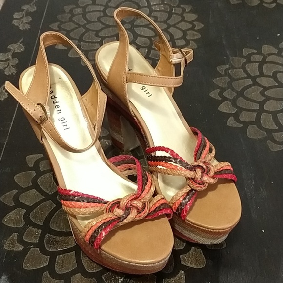 Madden Girl 70's Platforms - Picture 1 of 7